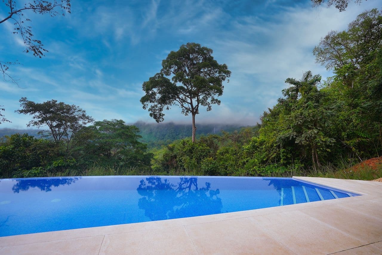 infinity pool at vajra jahra retreat center costa rica